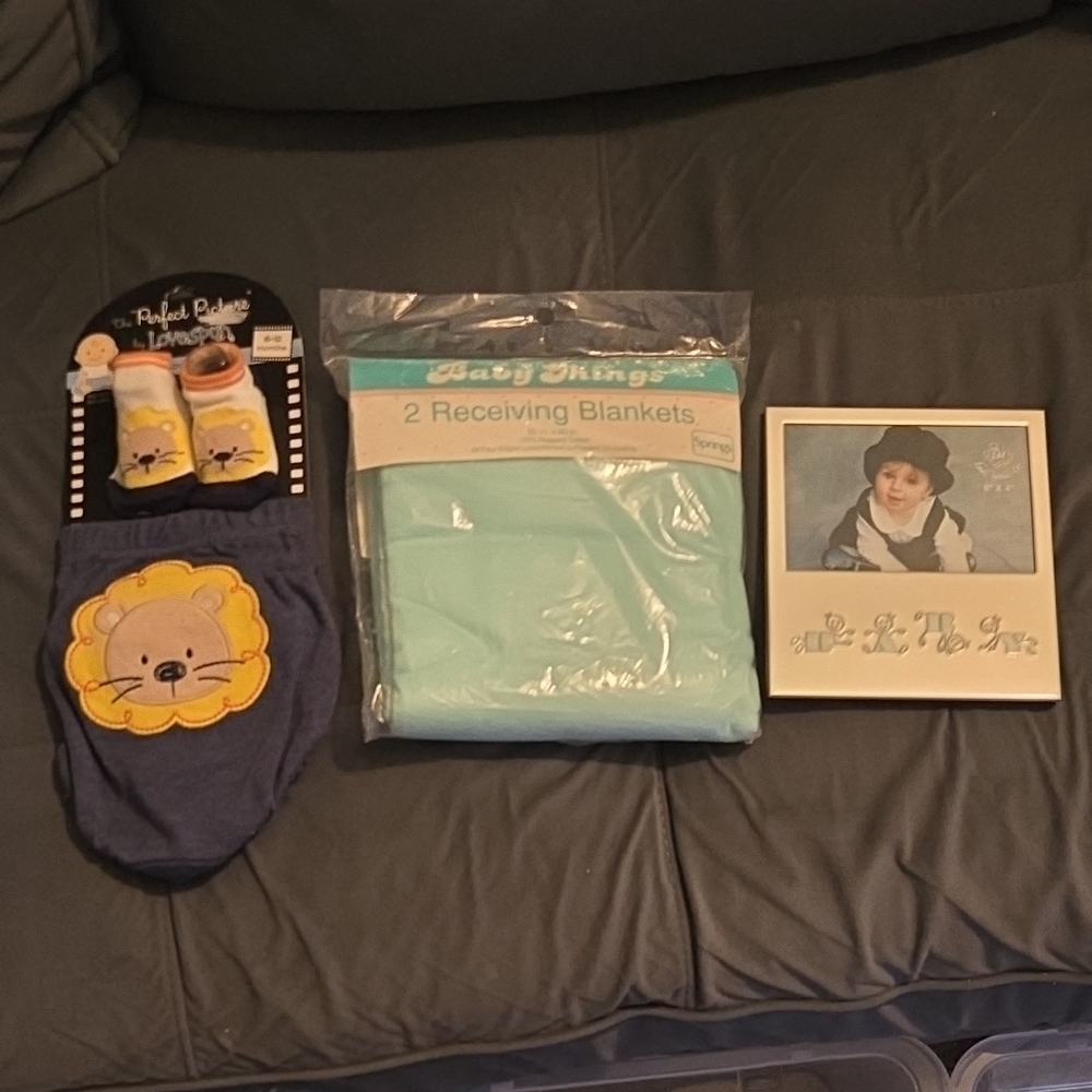 Baby Boy Picture Frame, Receiving Blankets and Diaper Cover/sock Set